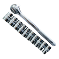 LLAVE RATCHET CON JUEGO DE DADOS